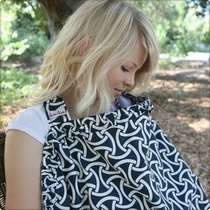 Hooter Hiders Nursing Cover - Camden Lock - NWT
